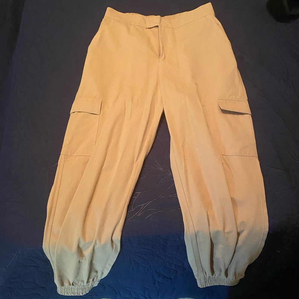 Size L khaki Windsor cargo joggers